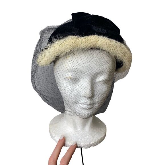 Velour black hat white mink trim and veil - Picture 1 of 6
